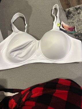 Bali White Full Coverage Seamless Underwire Bra